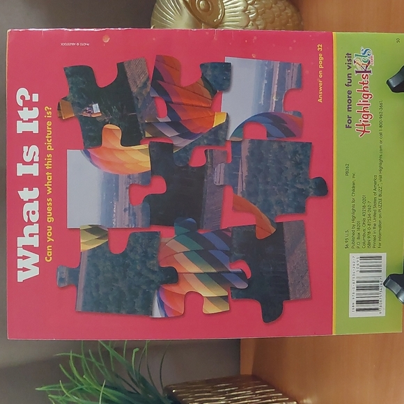 Highlights Puzzle Buzz. Children's puzzle book. stickers included. Like new! - Picture 4 of 11